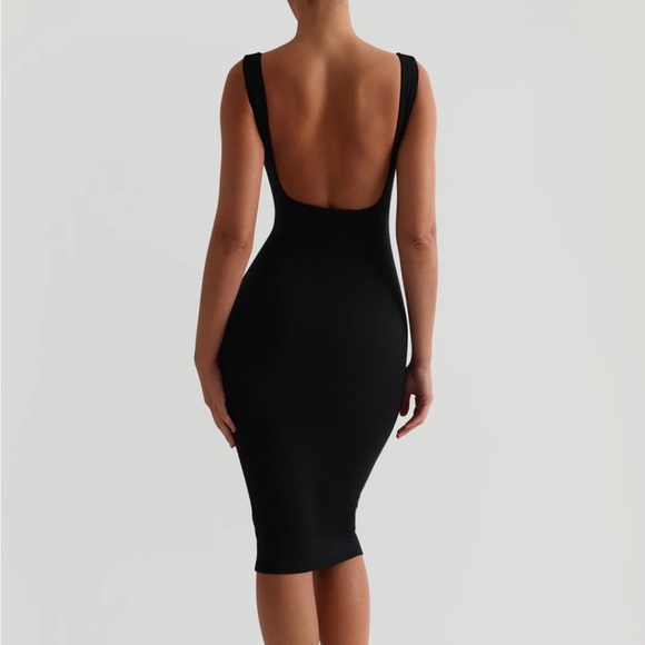 SOLD
MyOutfitOnline Low Back Midi Dress - Picture 2 of 2